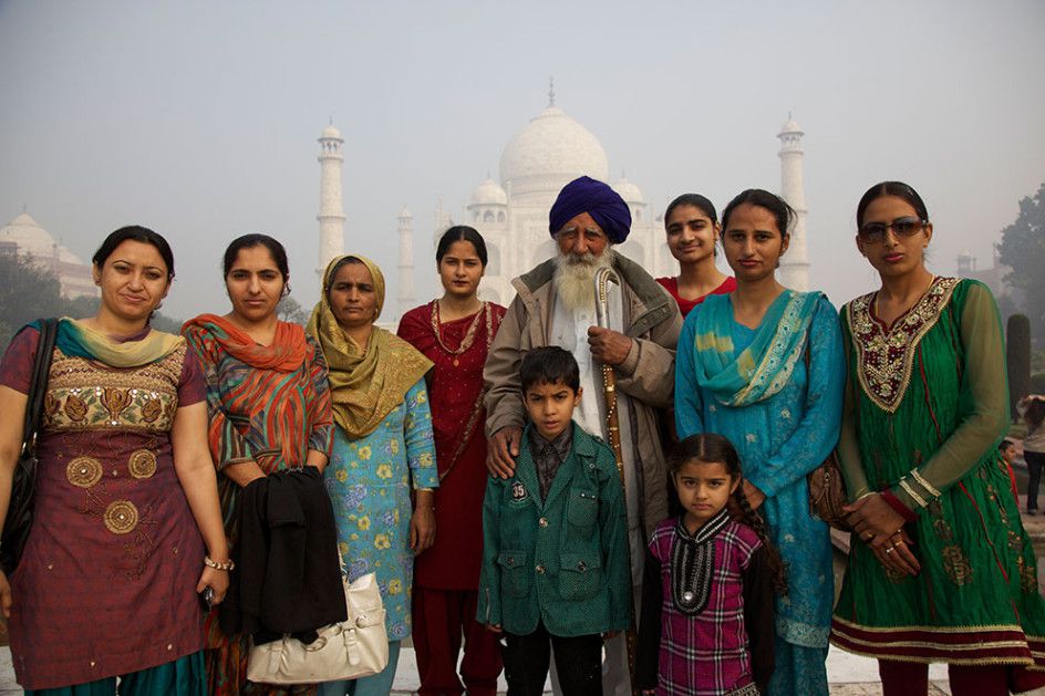Family, Taj Mahal
